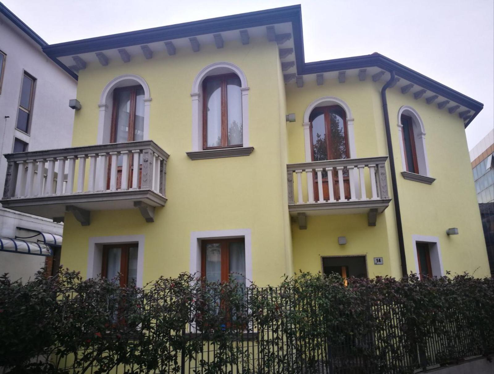 Residence Villa Rendina เมสเตร ภายนอก รูปภาพ